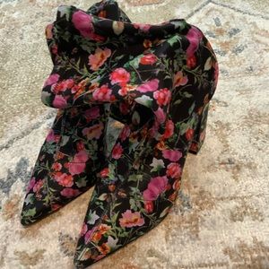 Steve Madden floral print sock booties Women’s Size 6.5